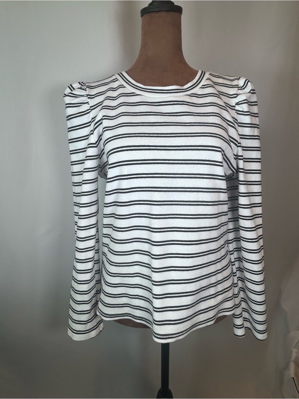 DKNY White Long-Sleeve Striped Puff Shoulder Tee